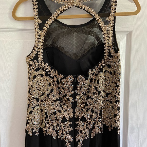 Avery Gold Embroidered Bodice Black Gown - Picture 6 of 7